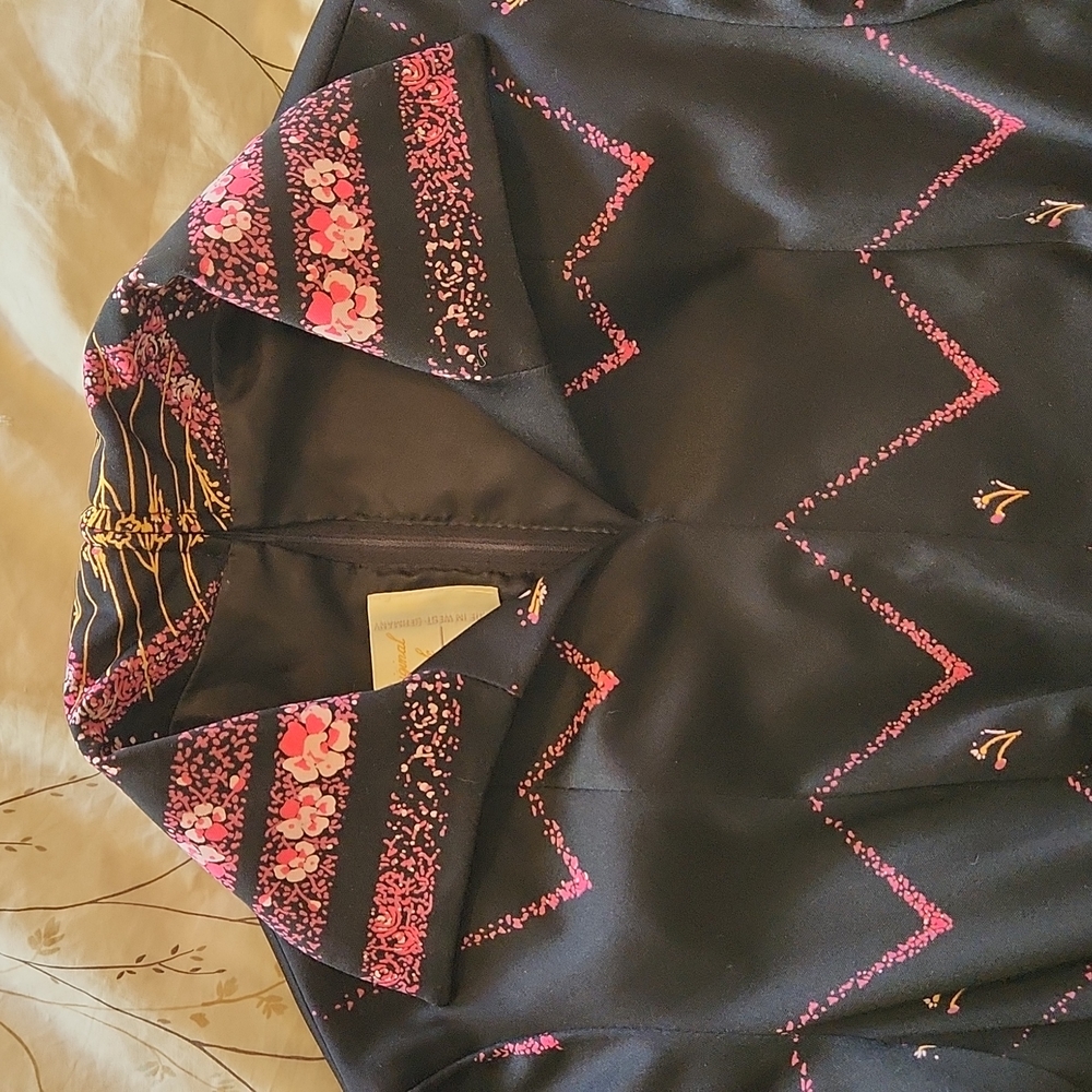 Vintage Floral Dress - Picture 14 of 16